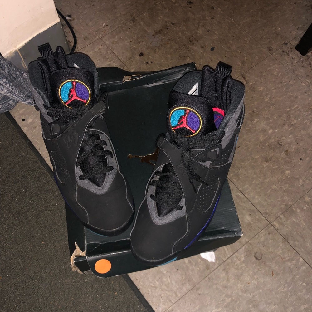 Retro Jordan 8’s